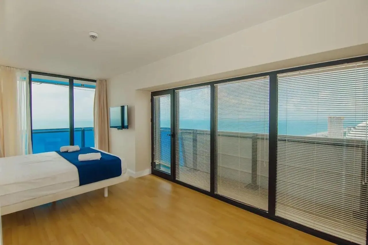 Hotel orbi sea view